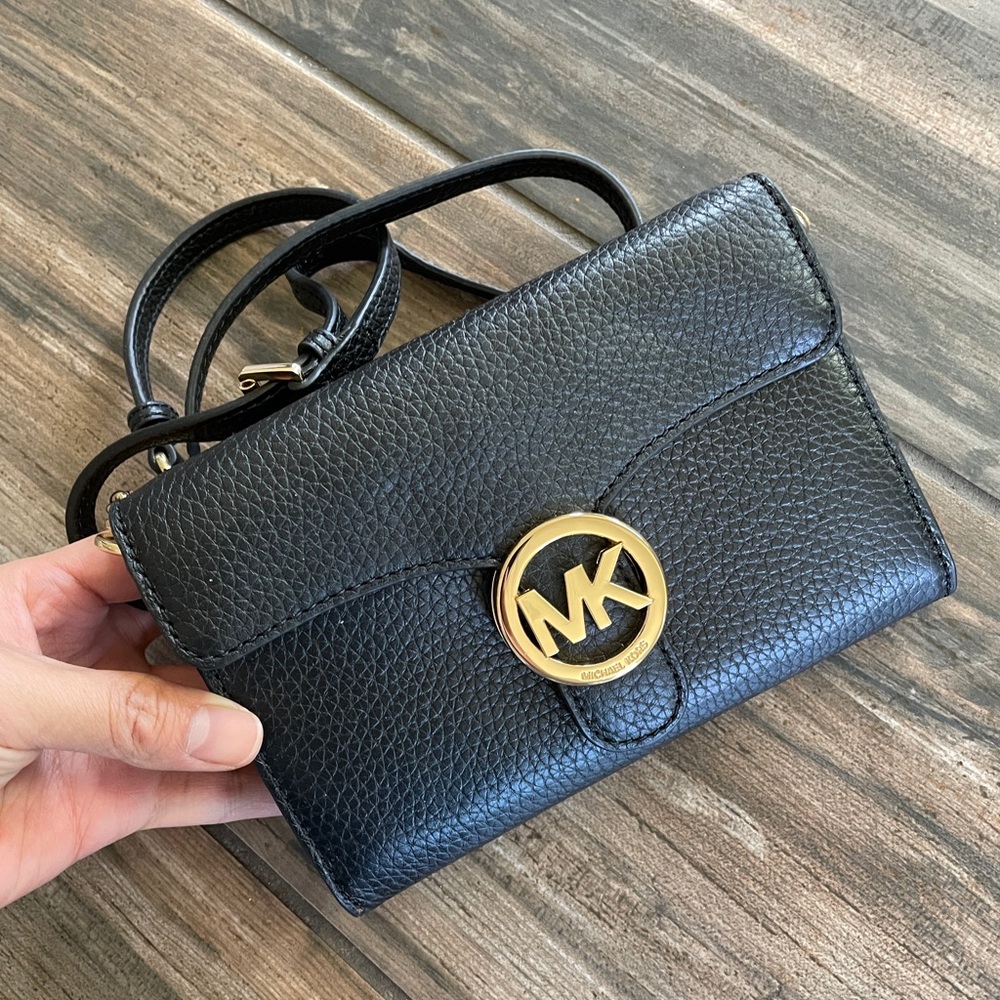 NWT Michael Kors Black Pebbled Leather Crossbody Wallet with Gold MK Emblem